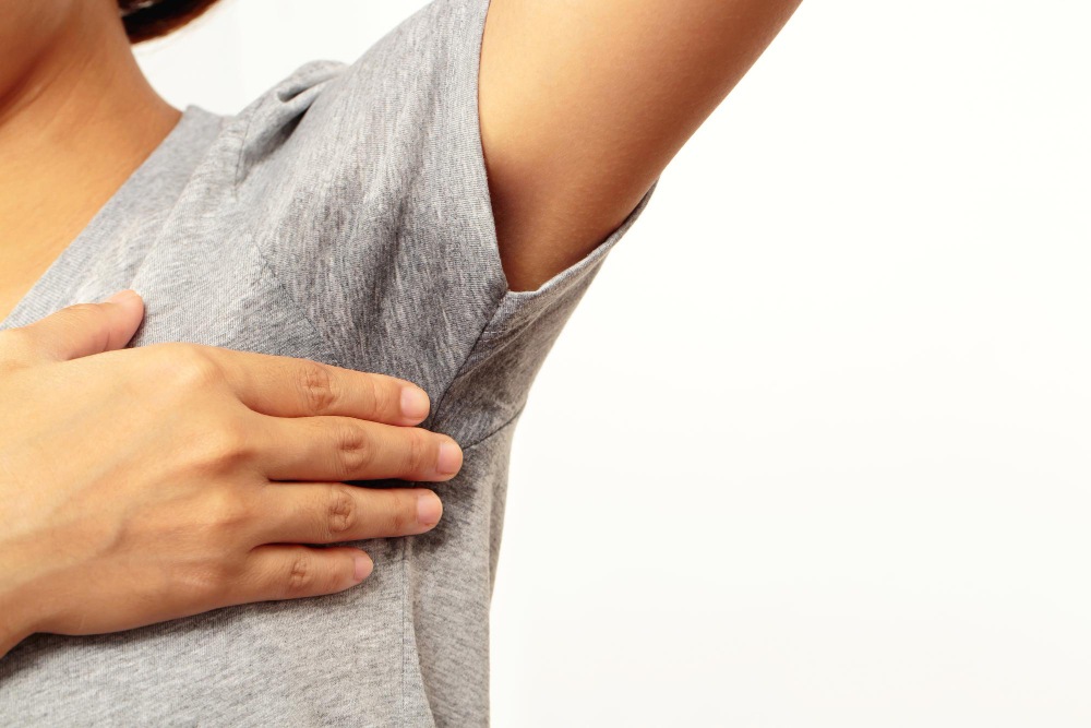 príznaky bolesti pod pazuchou